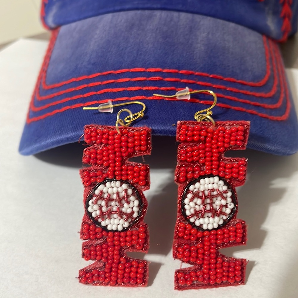 🎉⚾️ NEW MOM Baseball Beaded Earrings